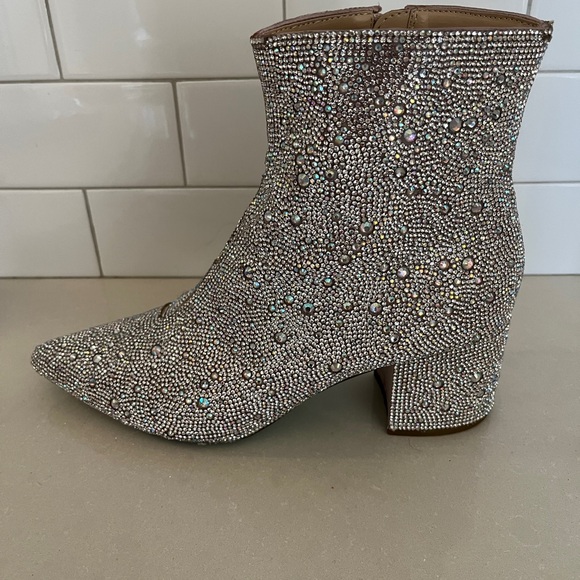 Betsey Johnson Kyla Booties 9.5 - Picture 7 of 10